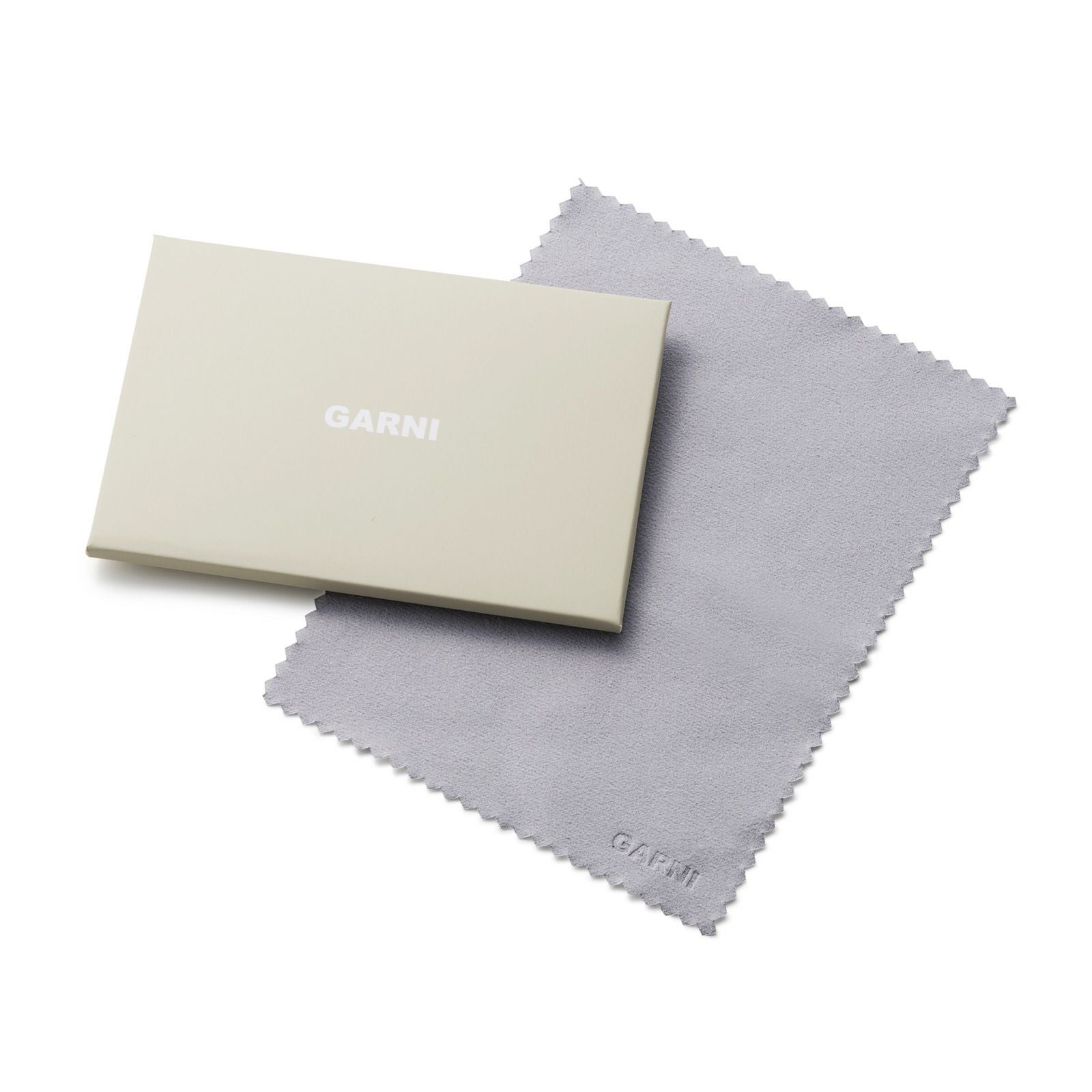GARNIガルニ シルバー ピアス silver925 おまけケース・磨き布付き GARNIガルニ シルバー ピアス silver925 おまけケース・磨き布付き