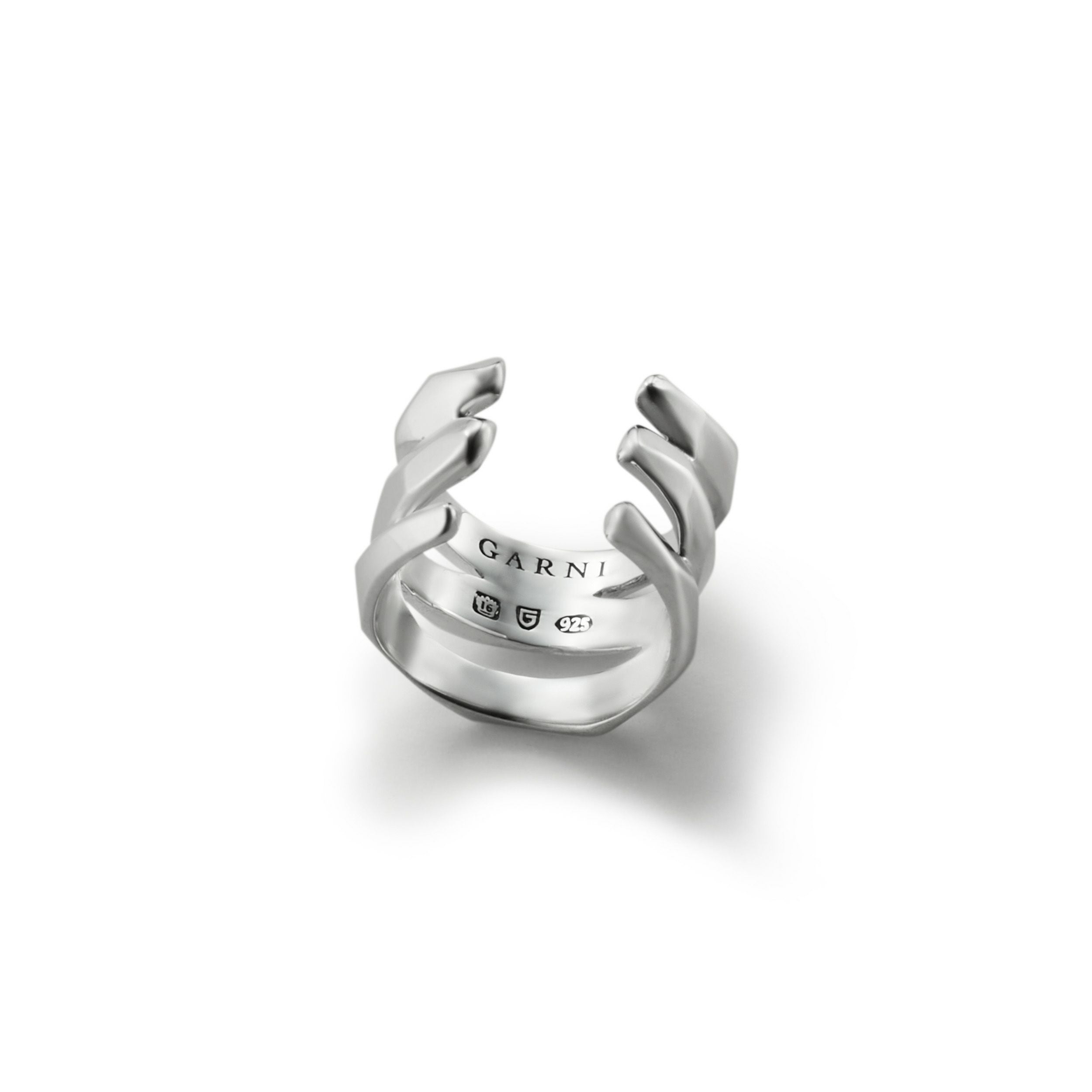 Crockery Ear Cuff - SILVER | GARNI ONLINE STORE