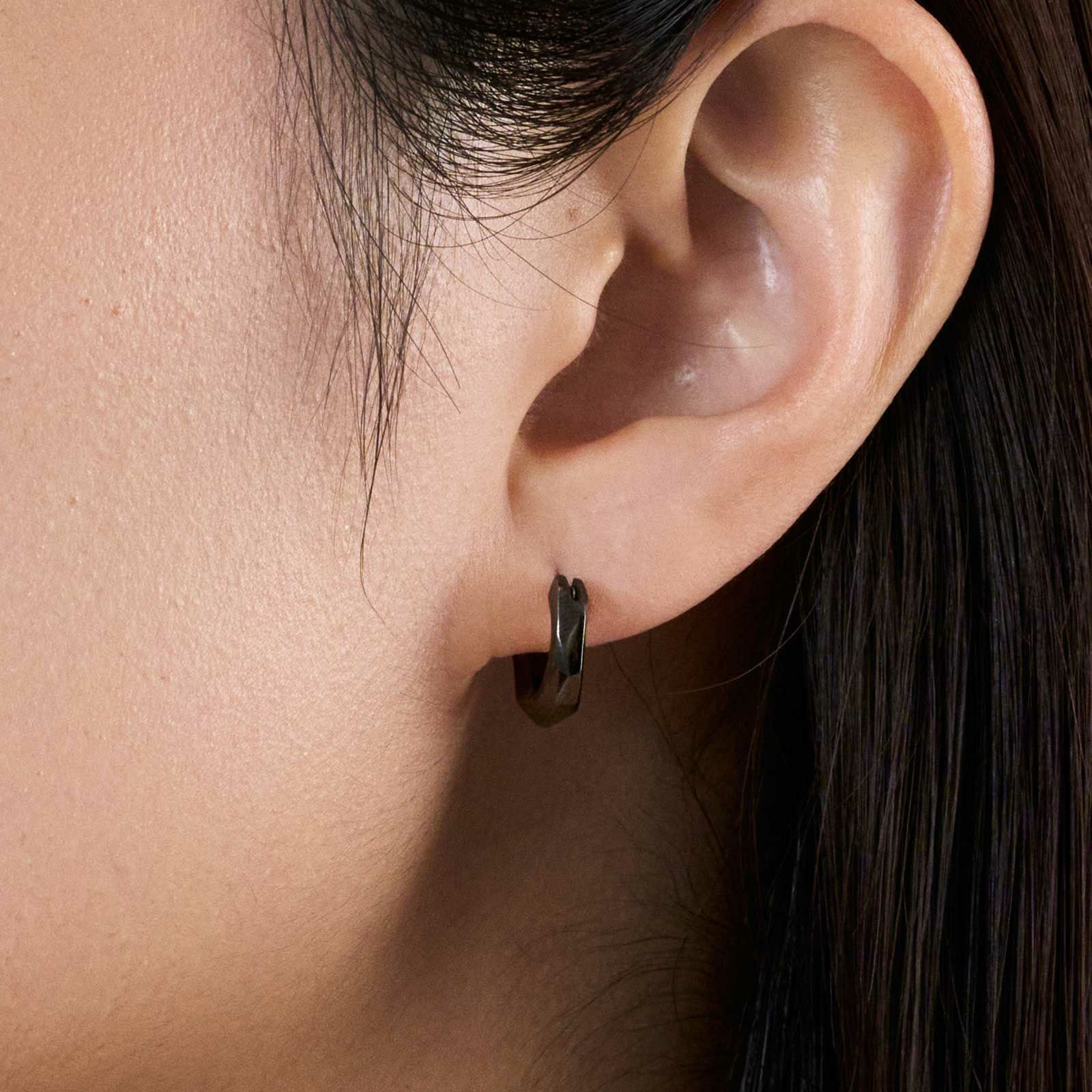 Crockery Pierce - BLACK | GARNI ONLINE STORE