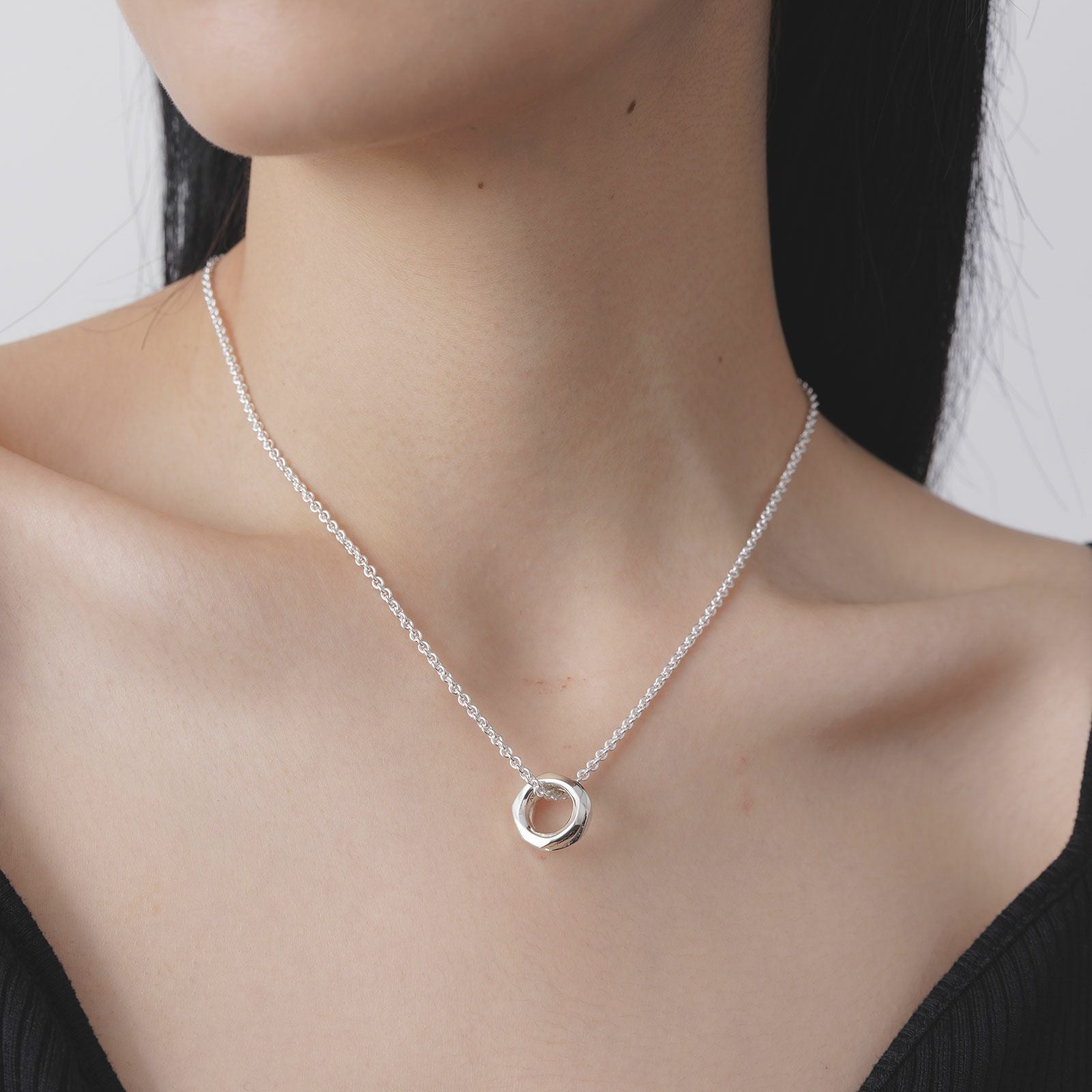 Crockery Double Ring Pendant | GARNI ONLINE STORE