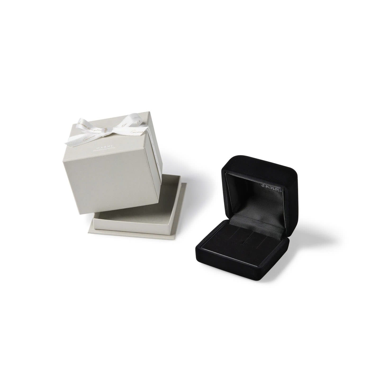 ★即購入可★ GARNI シルバー フープピアス ギフトボックス付き GIFT BOX - Pierce | GARNI ONLINE STORE