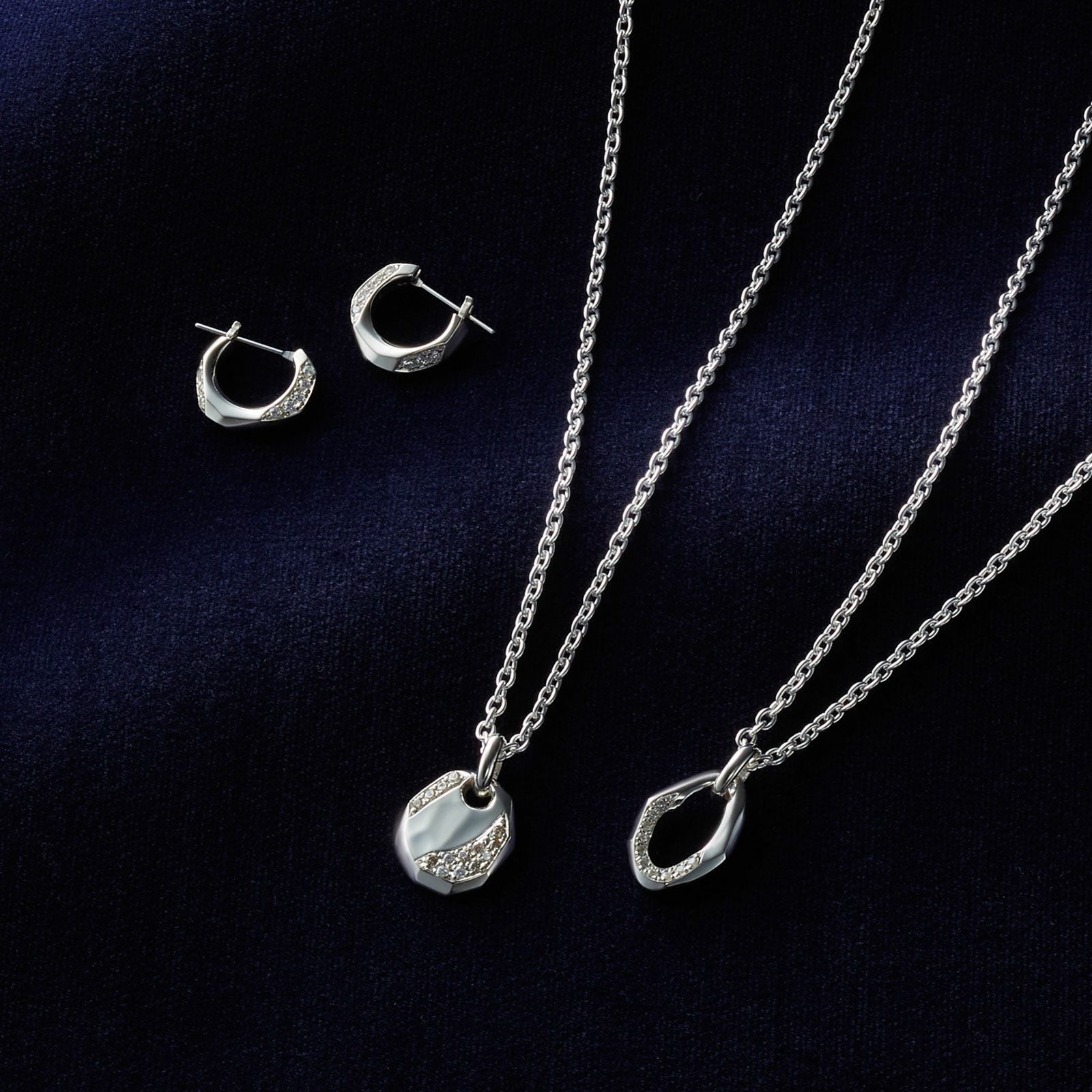 Crockery Ring Pendant - S w/dia | GARNI ONLINE STORE