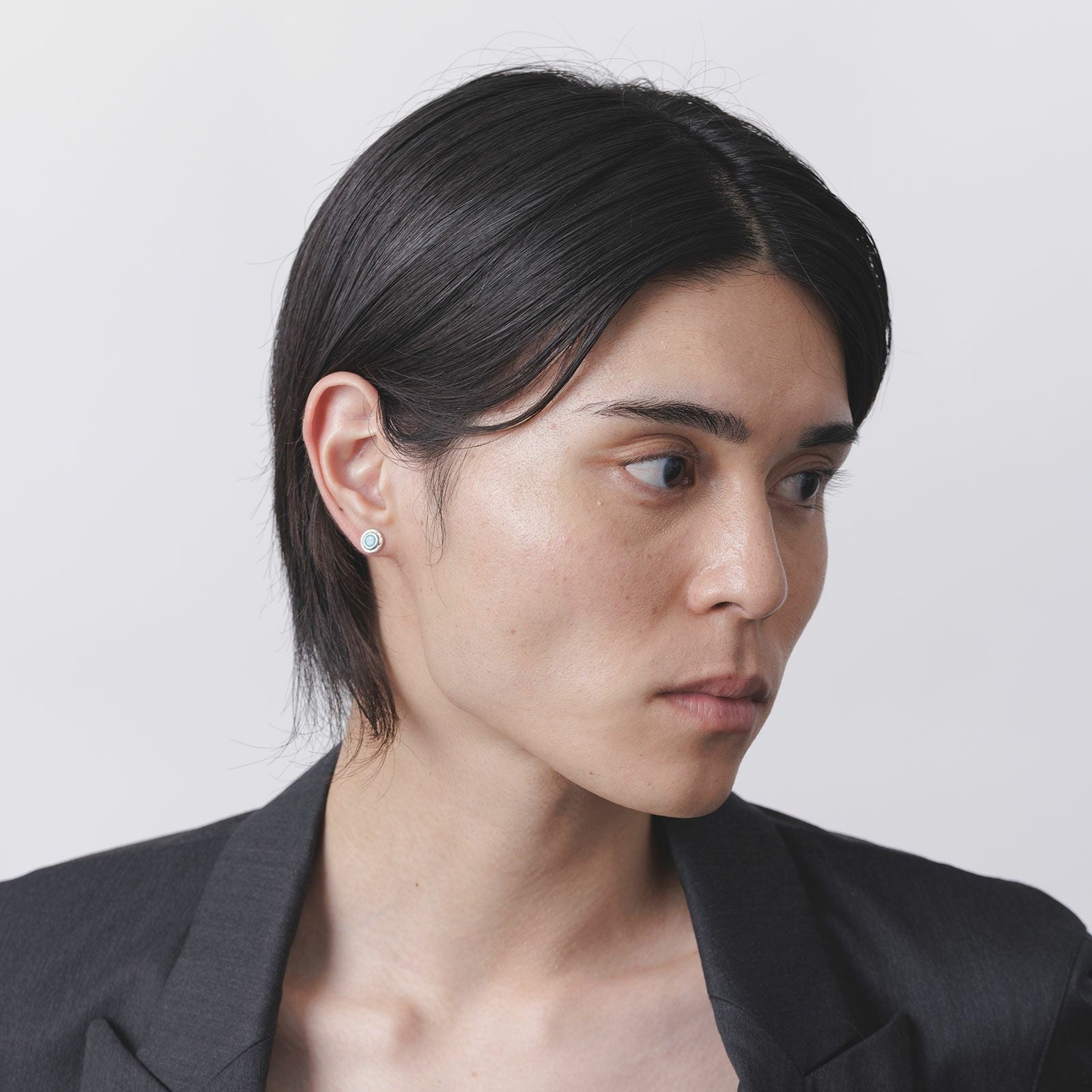 Round Stone Pierce - BLACK | GARNI ONLINE STORE