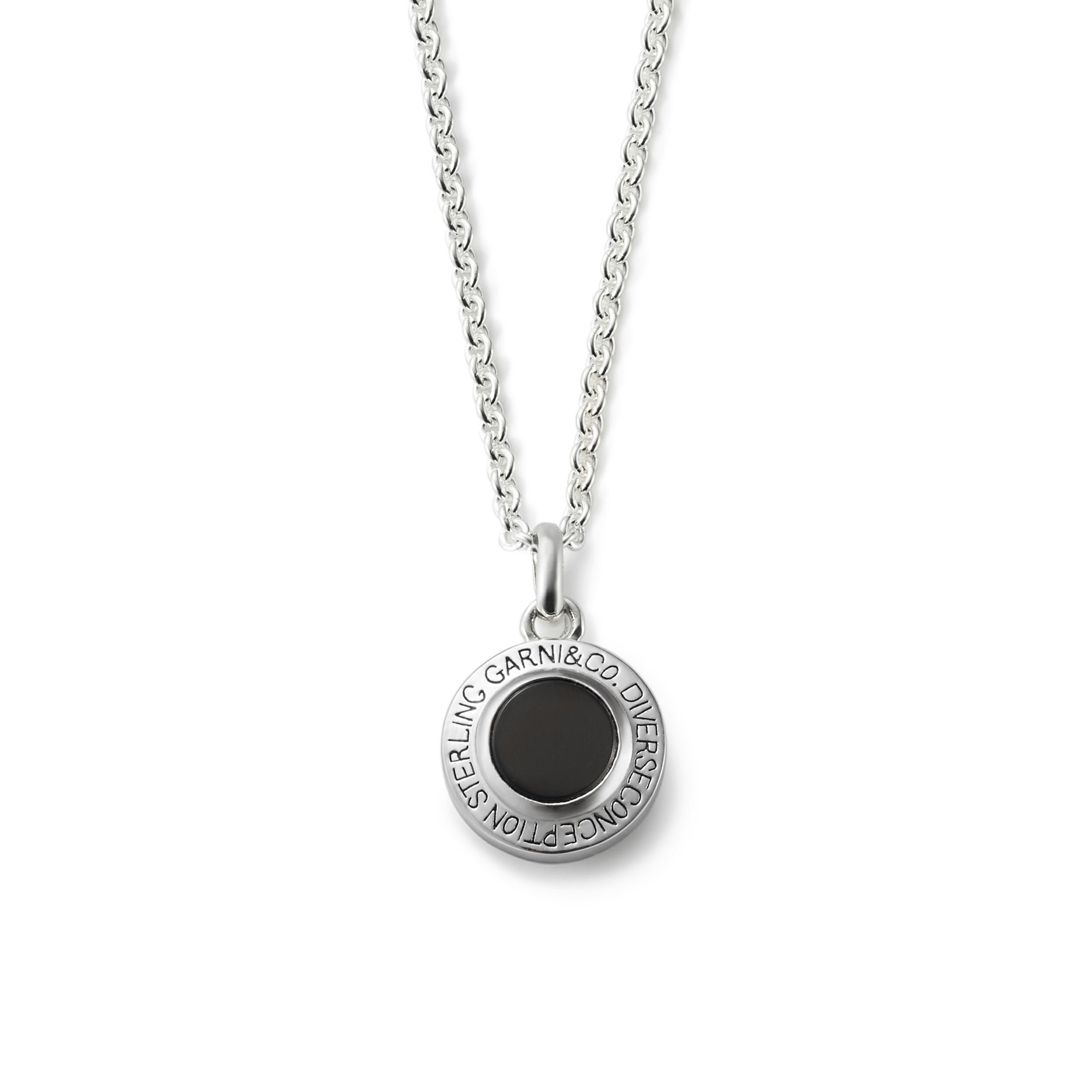 GARNI ガルニ ラウンドストーン ネックレス Round Stone Pendant - L - BLACK | GARNI ONLINE STORE