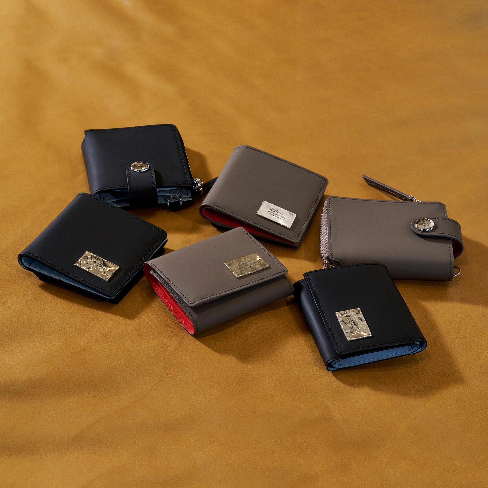 Rubber Mini Three Fold Wallet - BLACK | GARNI ONLINE STORE