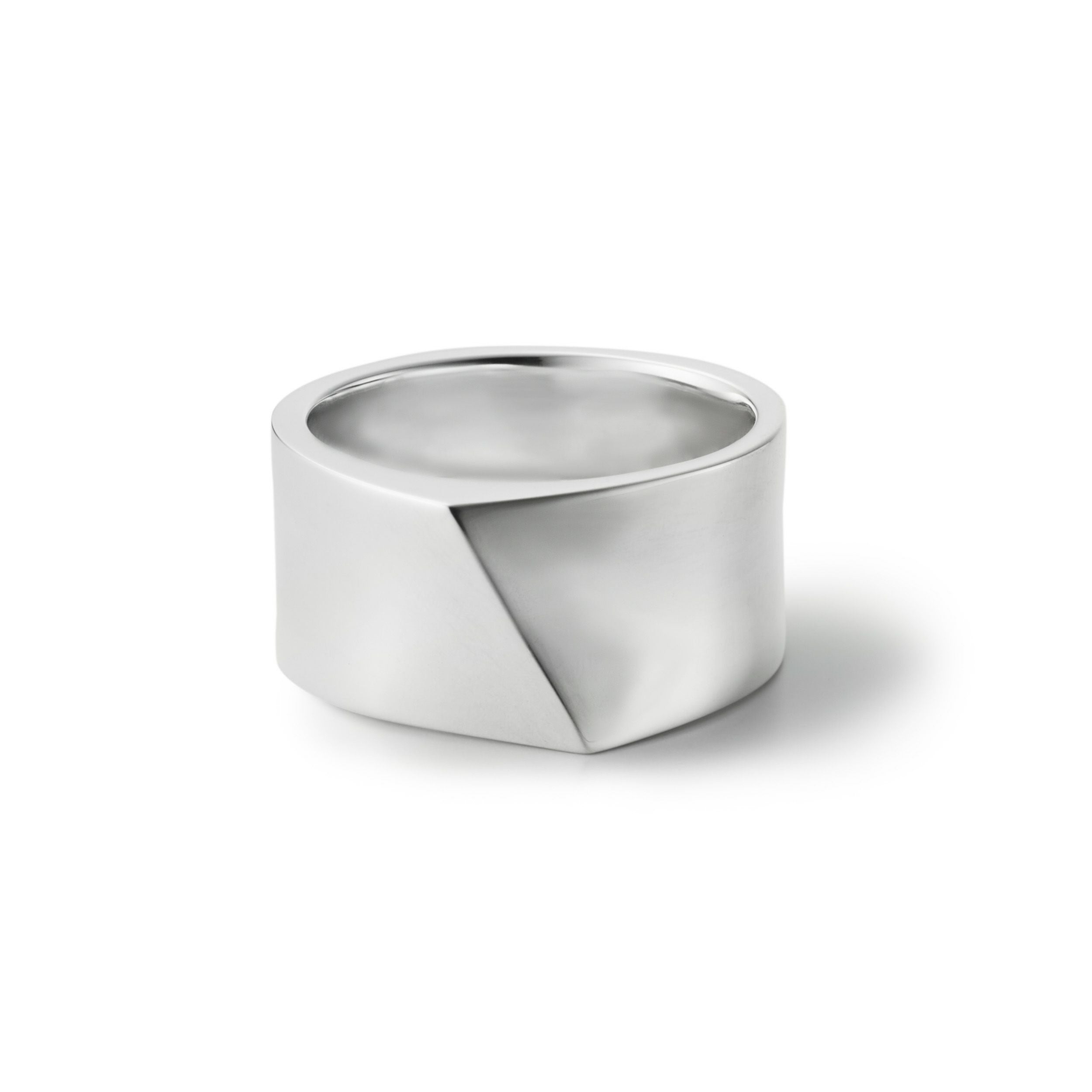 Crockery Ring - L | GARNI ONLINE STORE