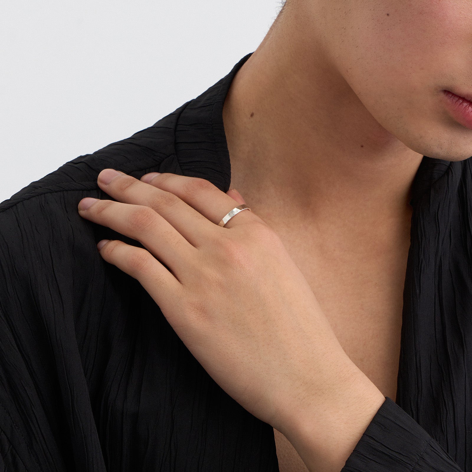 Crack Square Ring | GARNI ONLINE STORE
