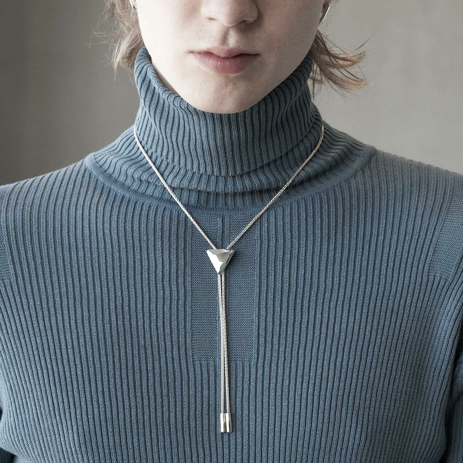 ガルニ トライアングルタイネックレス Triangle Tie Necklace | GARNI ONLINE STORE