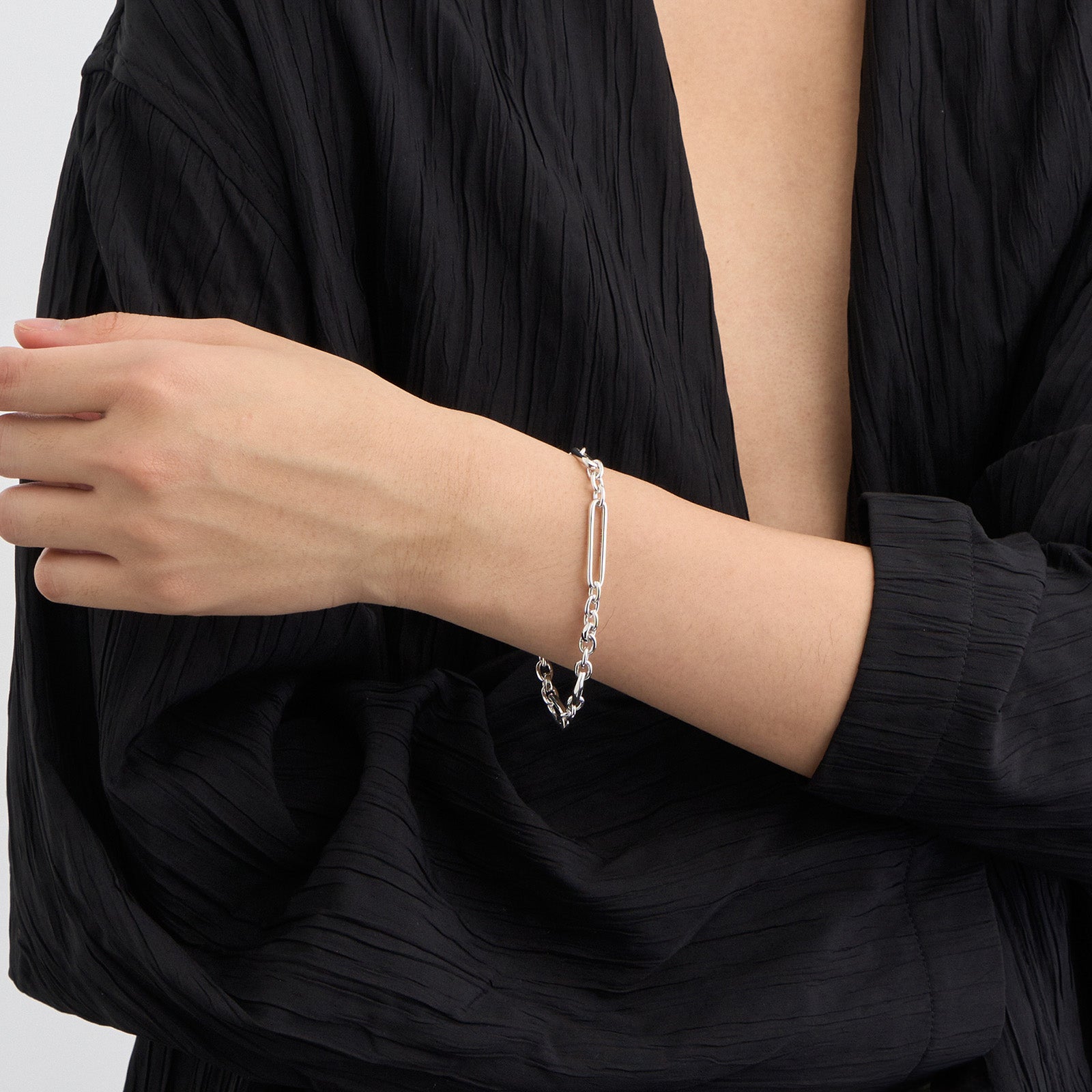 Union Chain Bracelet | GARNI ONLINE STORE
