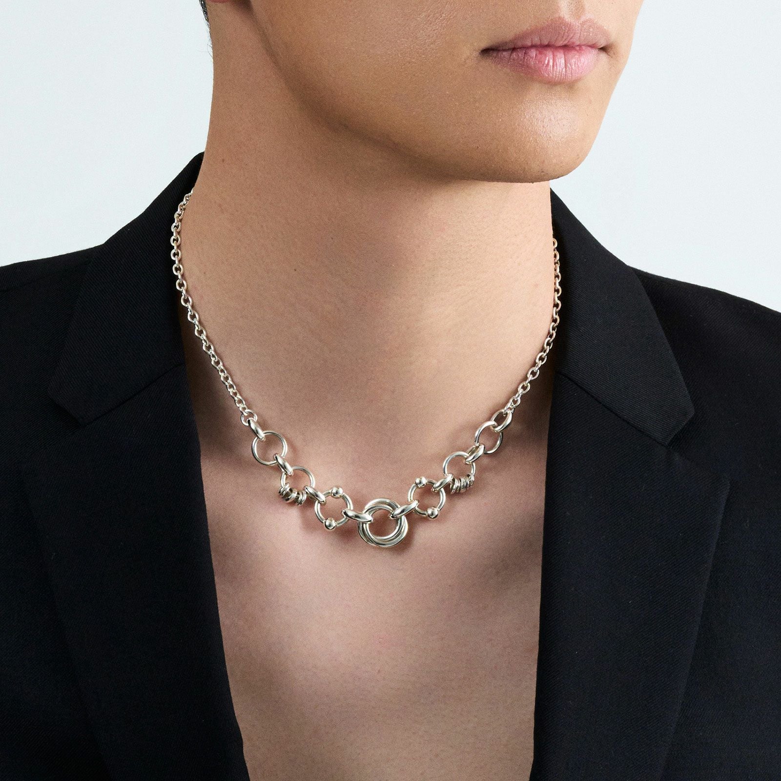Symbol Chain Necklace | GARNI ONLINE STORE