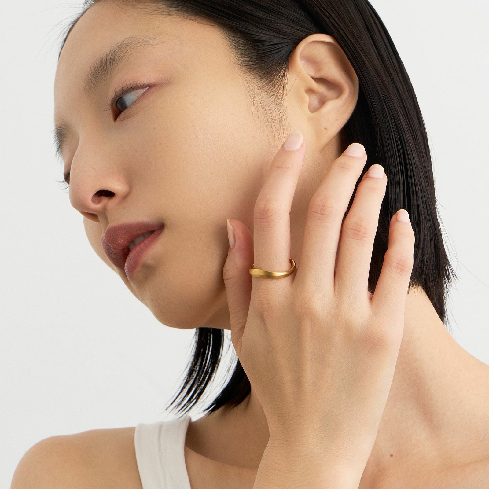 Curved Frost Ring - GOLD | GARNI ONLINE STORE
