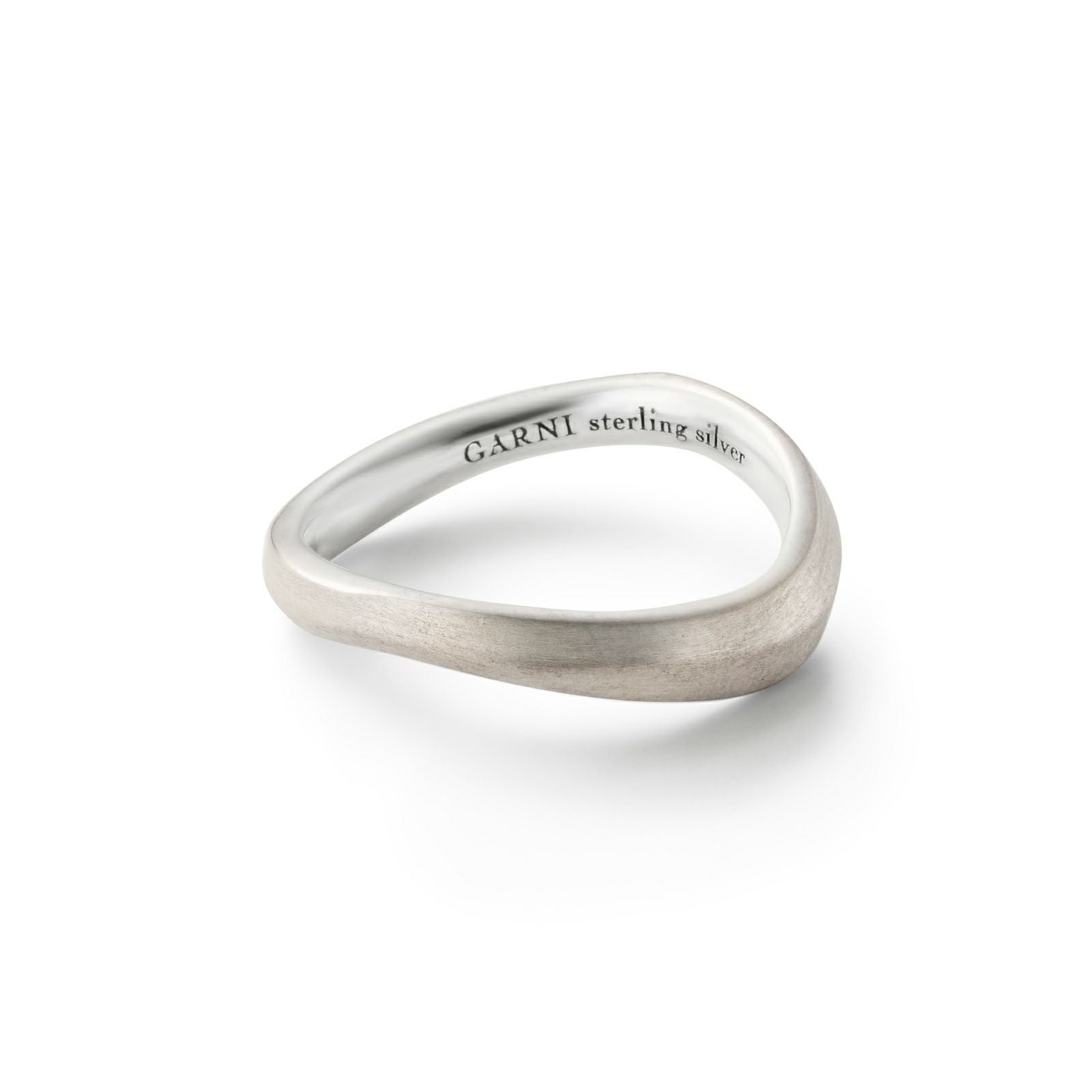 Curved Frost Ring | GARNI ONLINE STORE