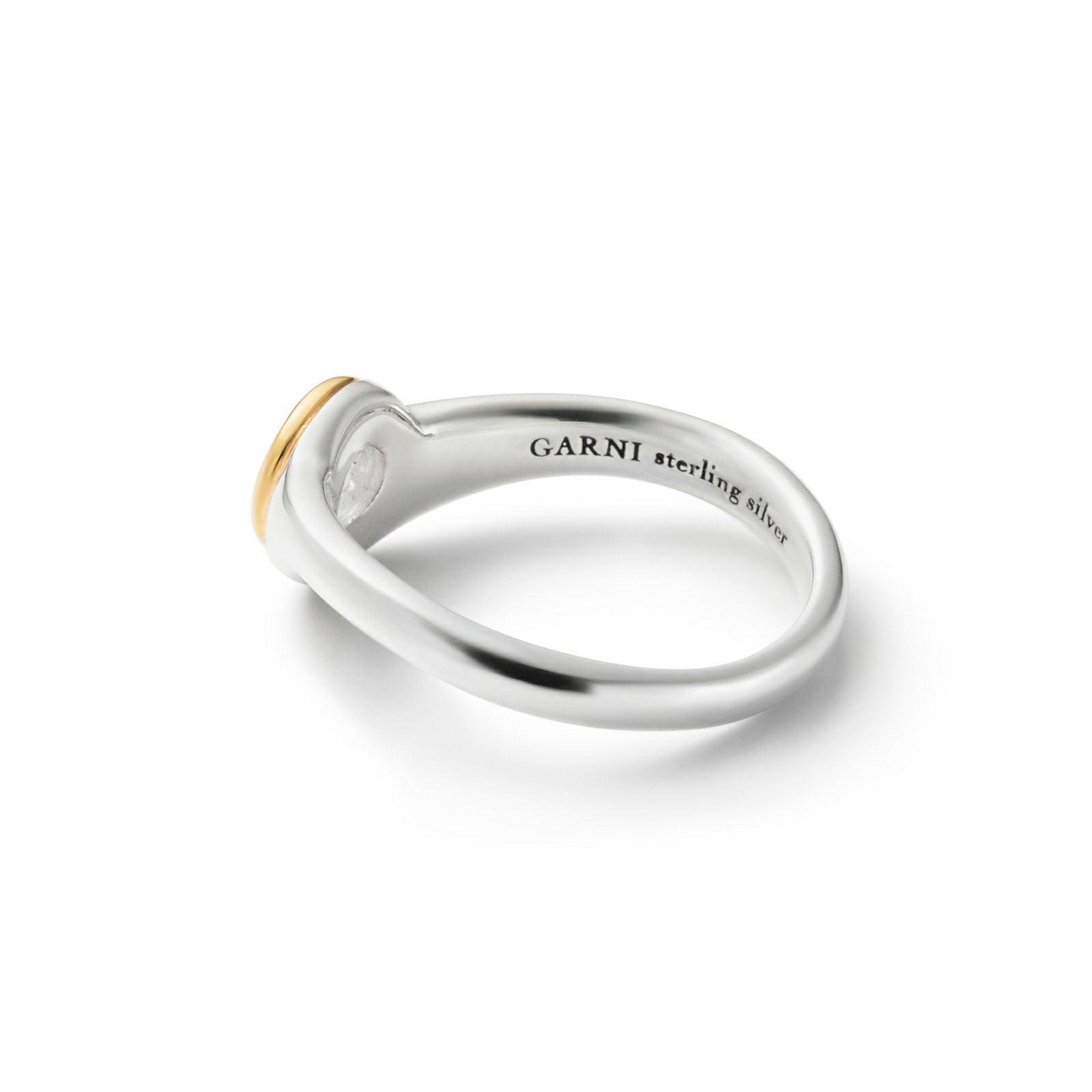 Tiny Jewel Round Ring | GARNI ONLINE STORE