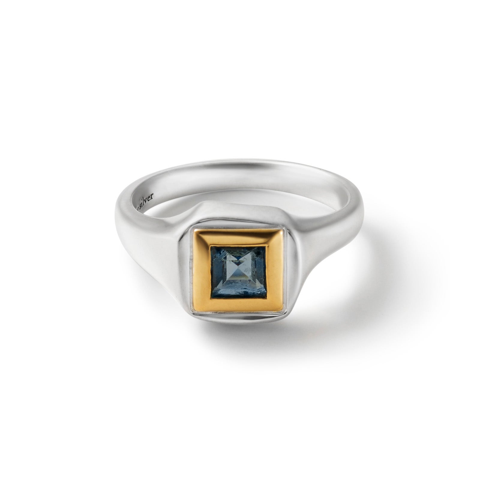 Tiny Jewel Square Ring | GARNI ONLINE STORE