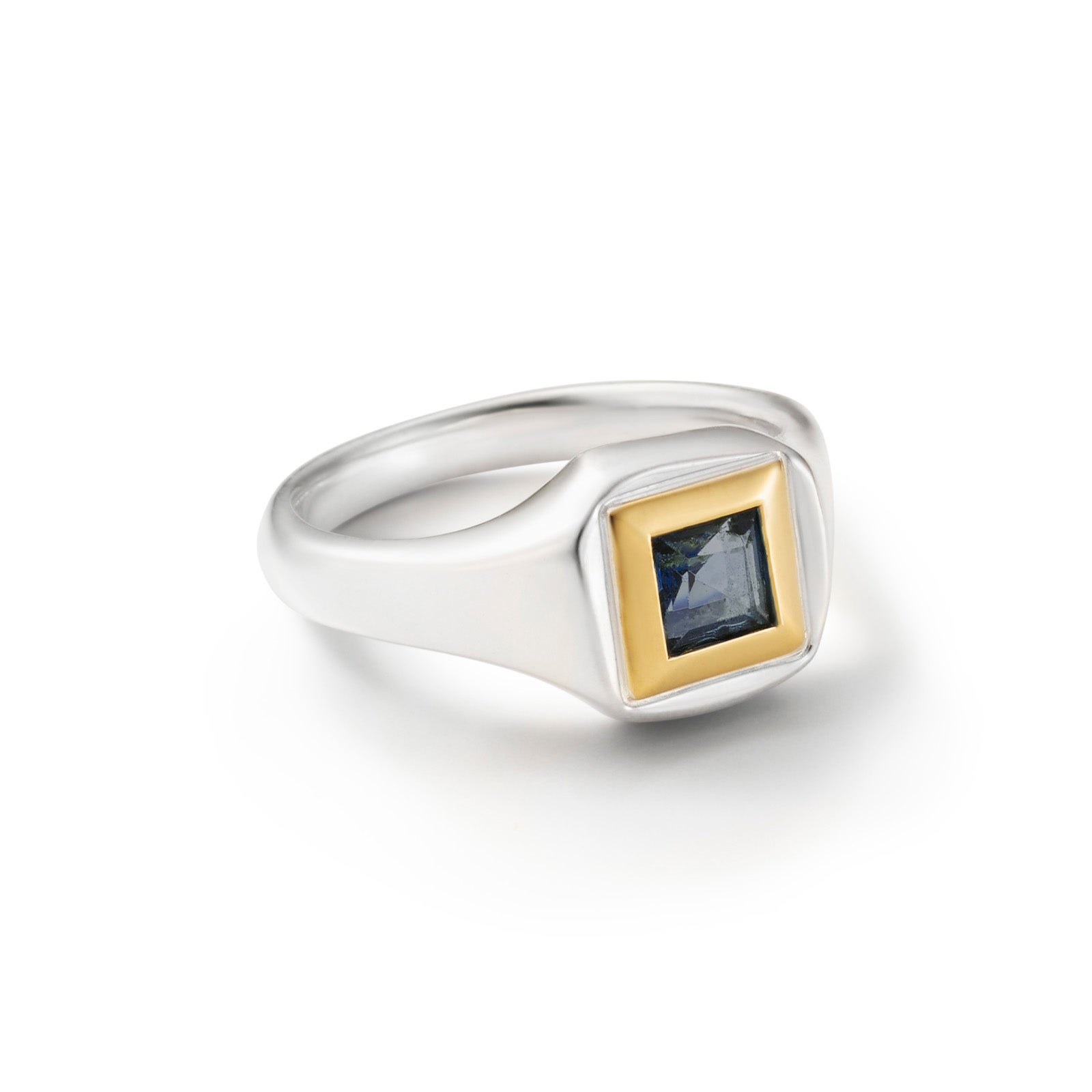 Tiny Jewel Square Ring | GARNI ONLINE STORE