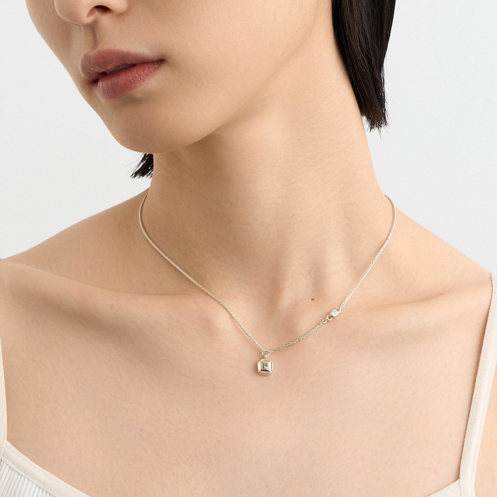 Precious Pendant | GARNI ONLINE STORE