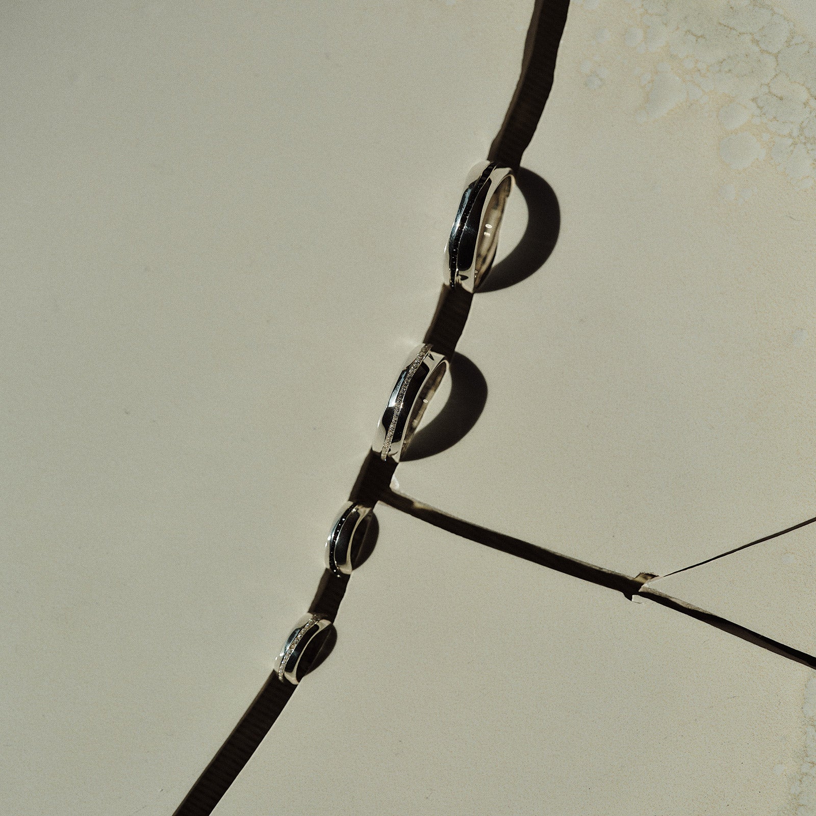 Break Ring - CLEAR | GARNI ONLINE STORE