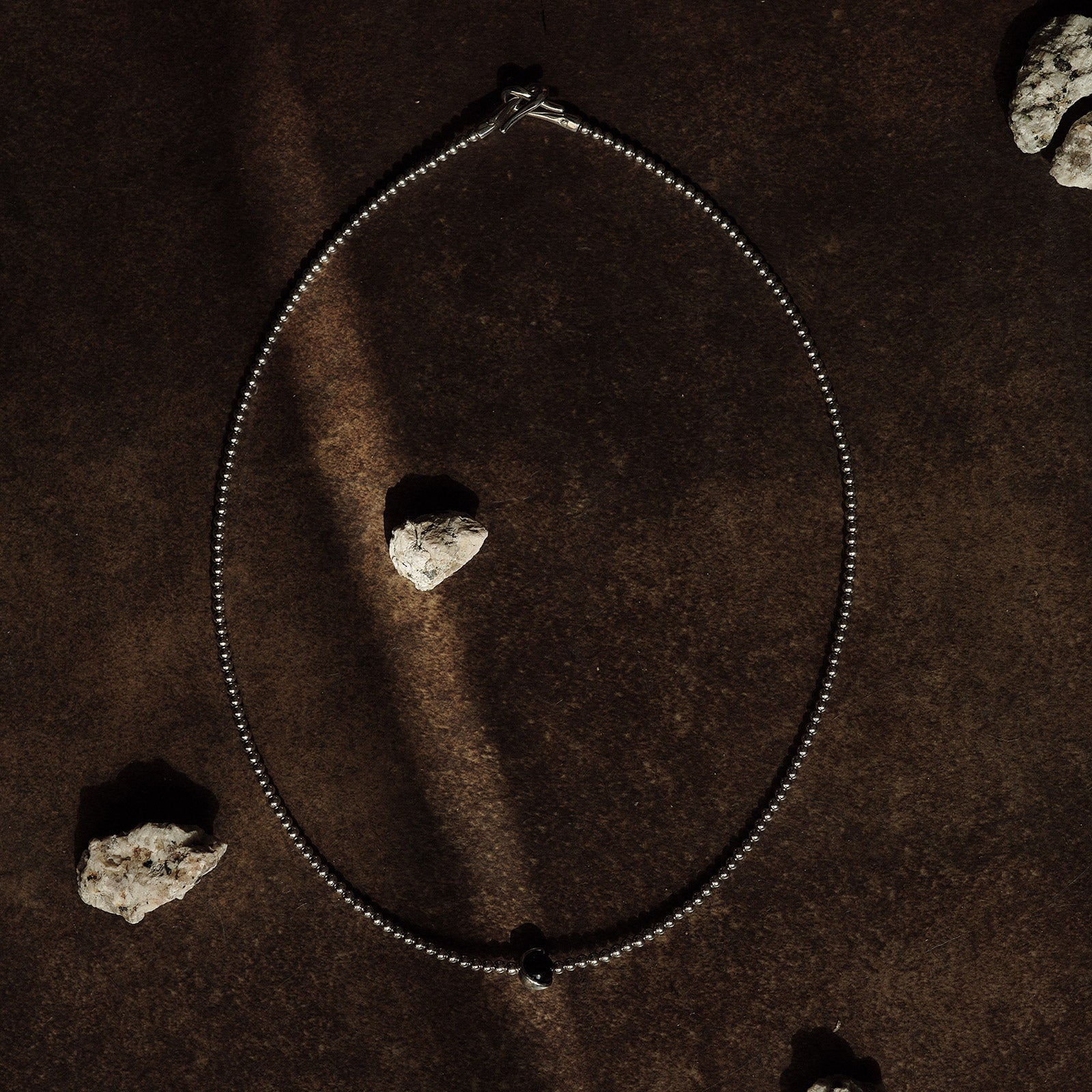 Combination Ball Choker - BLACK | GARNI ONLINE STORE