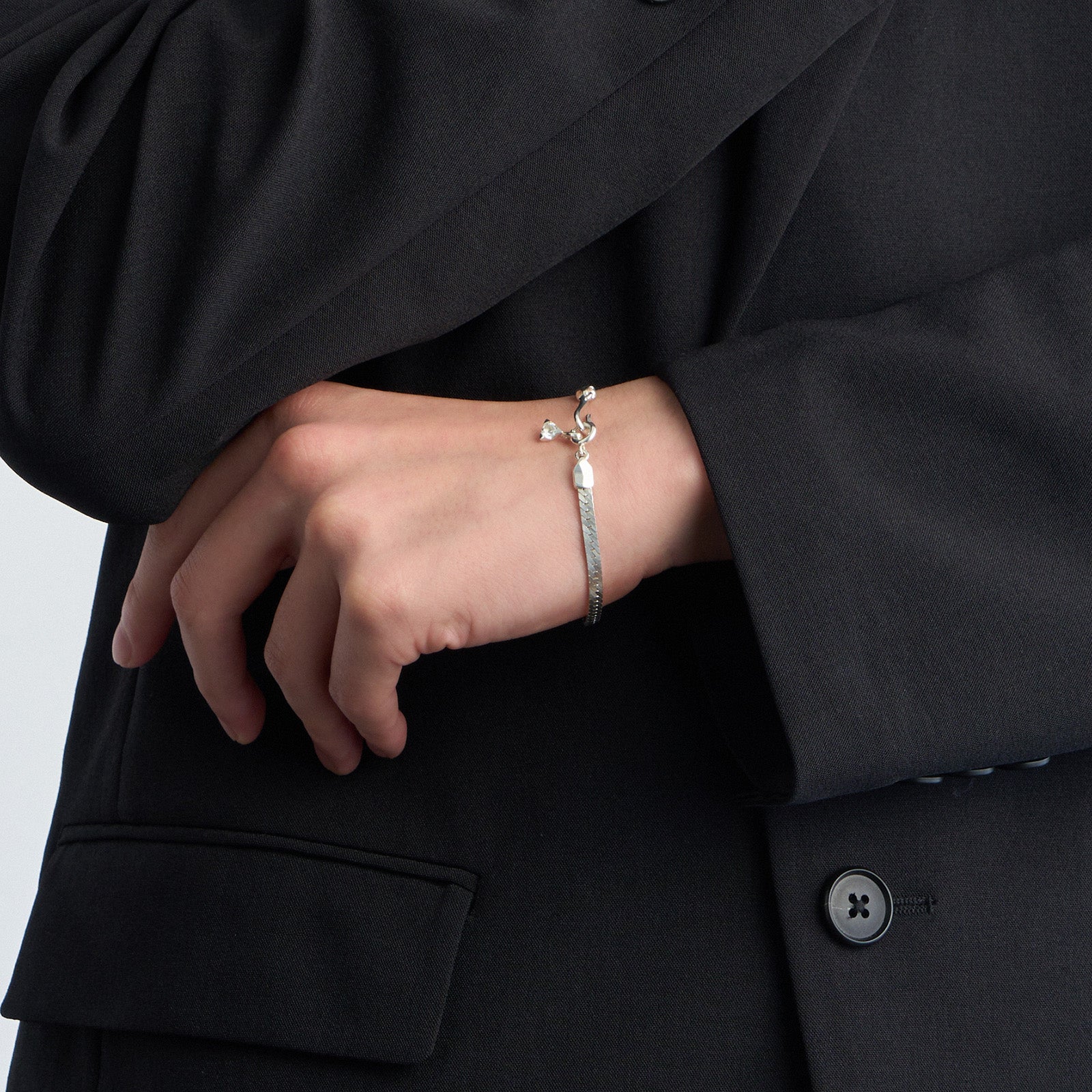 Herringbone Chain Bracelet | GARNI ONLINE STORE